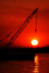 SunCrane.jpg (102625 bytes)